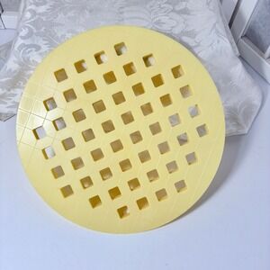VTG Ace No 516 Plastic Lattice Pie Crust Cutter Mold Yellow Made in Hong Kong